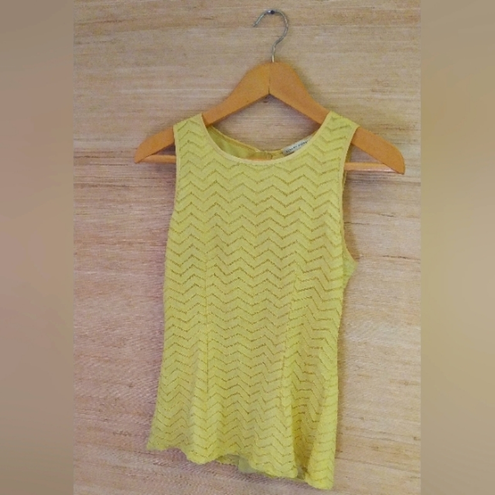 Banana Republic Sleeveless Yellow Blouse (0)